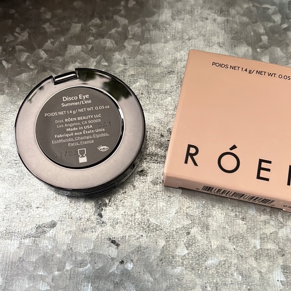 BNIB RÓEN Eyeshadow - Picture 6 of 7